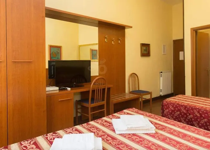 Hotel Azzurra 2*